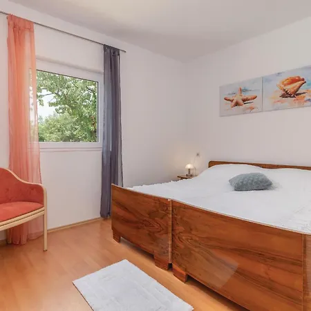 Hébergement de vacances Gorgeous In With Kitchen *