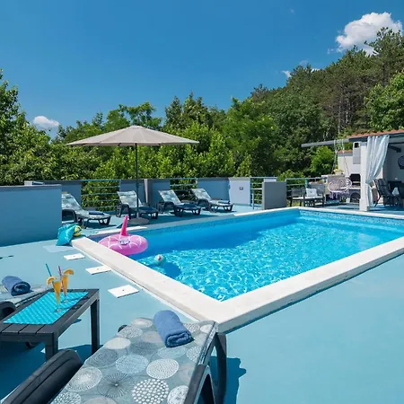 Gorgeous In With Kitchen Hébergement de vacances Cerovlje