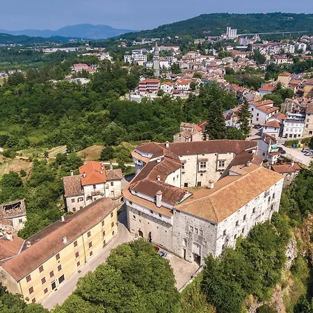 Gorgeous In With Kitchen
